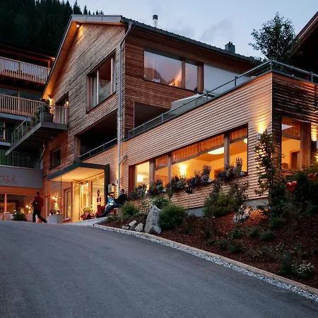 Staefeli Hotel