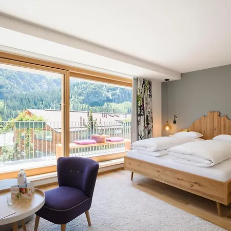 Staefeli Hotel 4*