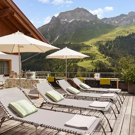 Staefeli Hotel 4*