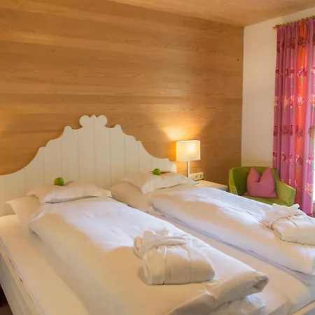 Staefeli Hotel 4*